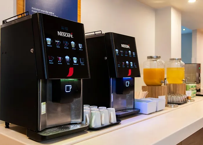 Holiday Inn Express Glasgow Airport By Ihg